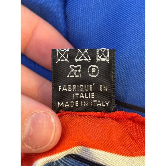 Ruggiero Bignard Flamingo Scarf With Geometric Patterns - Picture 8 of 8